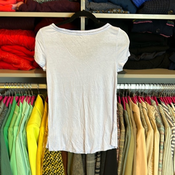 Loft periwinkle short sleeve embroidered top size XS​ - Picture 3 of 3